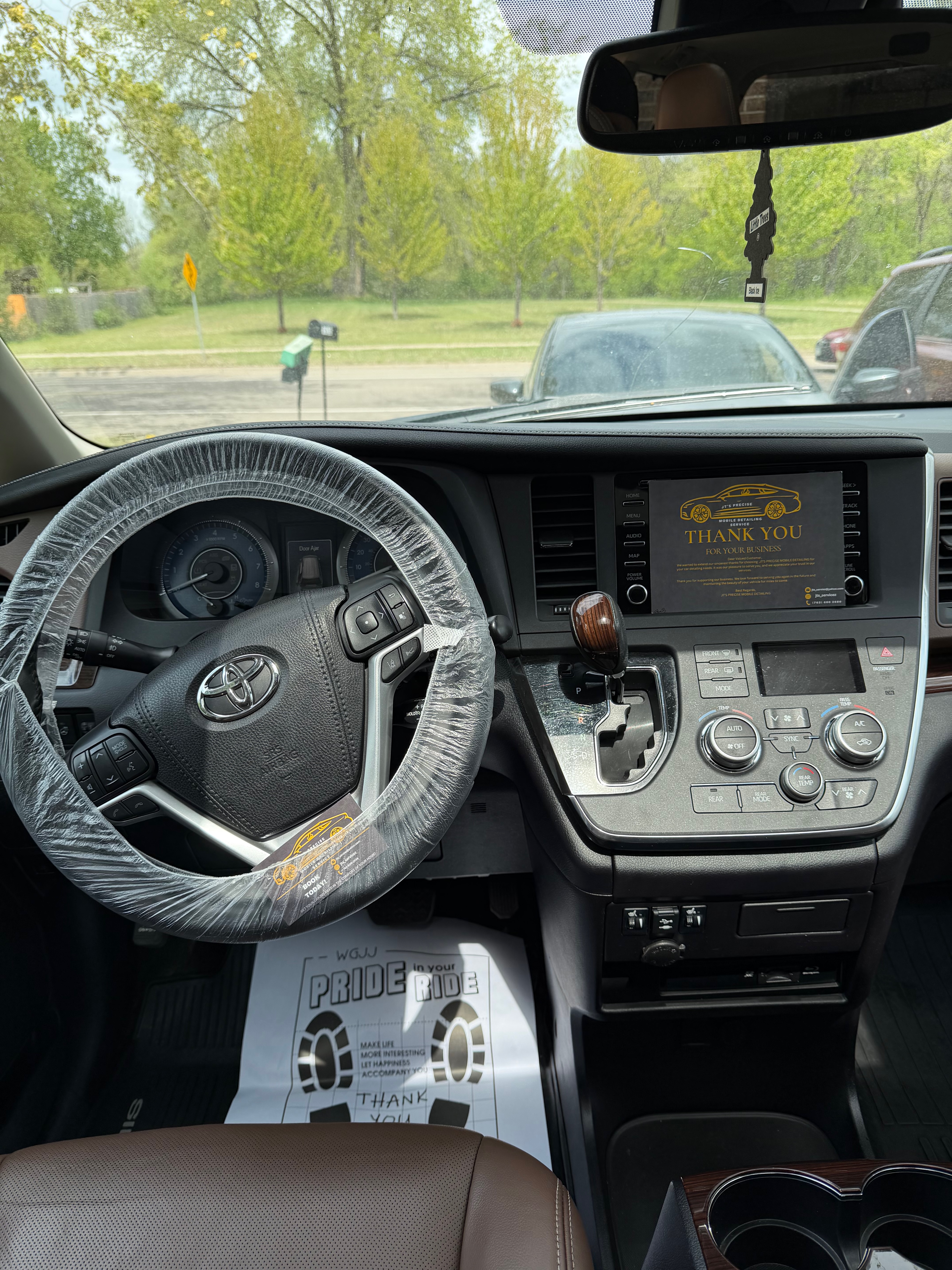 Vehicle cabin detail after service